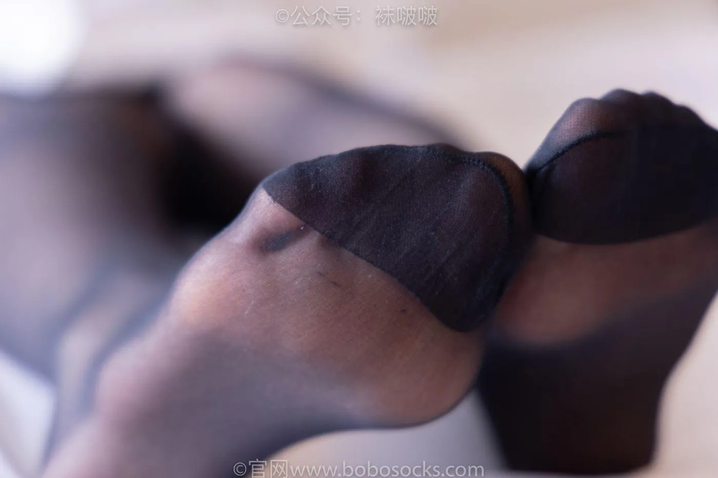[BoBoSocks袜啵啵]NO.046 枫枫-短靴、黑丝 [135P]插图5